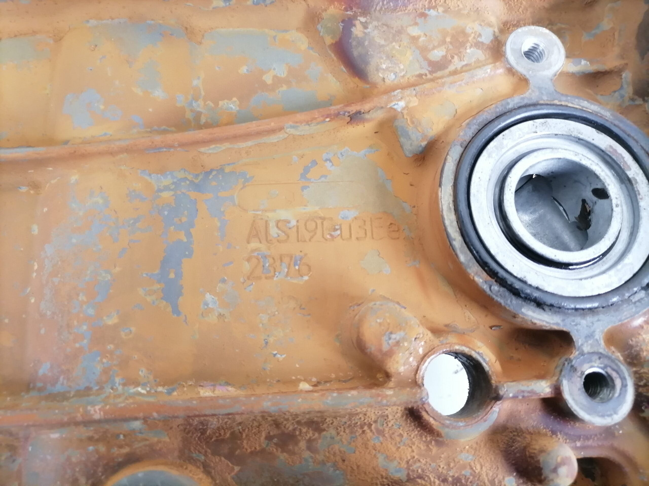 Scania Engine cooler cover 1874697 - Motor en onderdelen voor Vrachtwagen: afbeelding 4 Scania Engine cooler cover 1874697 - Motor en onderdelen voor Vrachtwagen: afbeelding 4