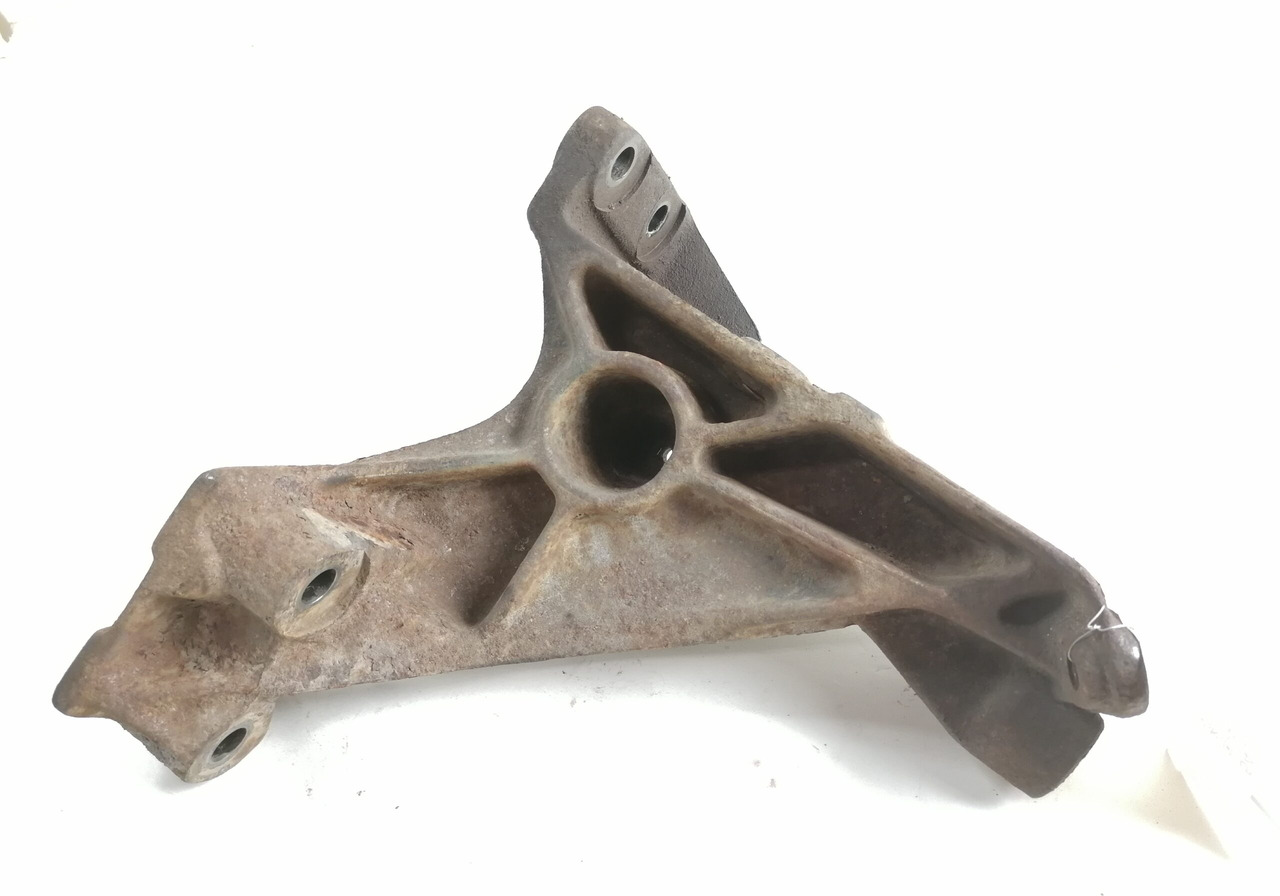 Scania Front bumper carrier 1404477 - Bumper voor Vrachtwagen: afbeelding 2 Scania Front bumper carrier 1404477 - Bumper voor Vrachtwagen: afbeelding 2