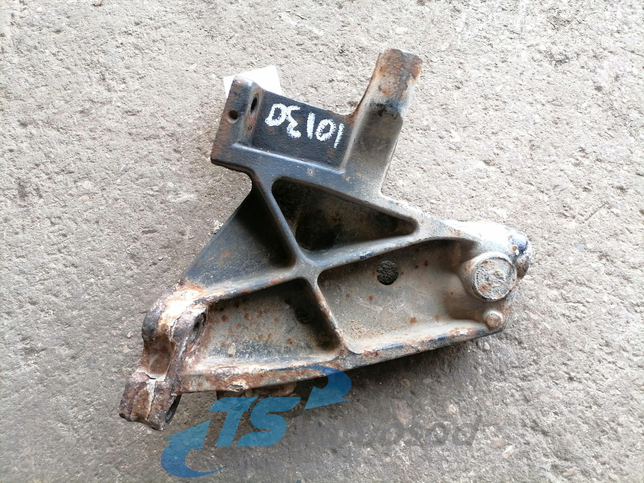 Scania Front bumper carrier 1431601 - Bumper voor Vrachtwagen: afbeelding 3 Scania Front bumper carrier 1431601 - Bumper voor Vrachtwagen: afbeelding 3
