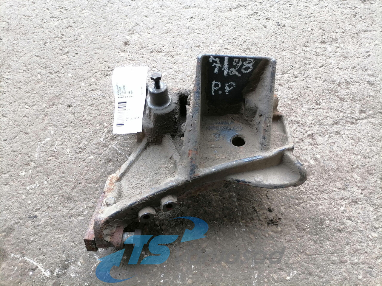 Scania Front bumper carrier 1525695 - Bumper voor Vrachtwagen: afbeelding 1 Scania Front bumper carrier 1525695 - Bumper voor Vrachtwagen: afbeelding 1