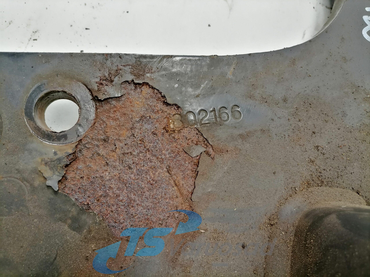 Scania Front bumper carrier 1802166 - Bumper voor Vrachtwagen: afbeelding 2 Scania Front bumper carrier 1802166 - Bumper voor Vrachtwagen: afbeelding 2