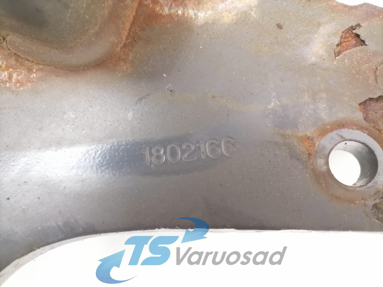 Scania Front bumper carrier 1802166 - Bumper voor Vrachtwagen: afbeelding 2 Scania Front bumper carrier 1802166 - Bumper voor Vrachtwagen: afbeelding 2