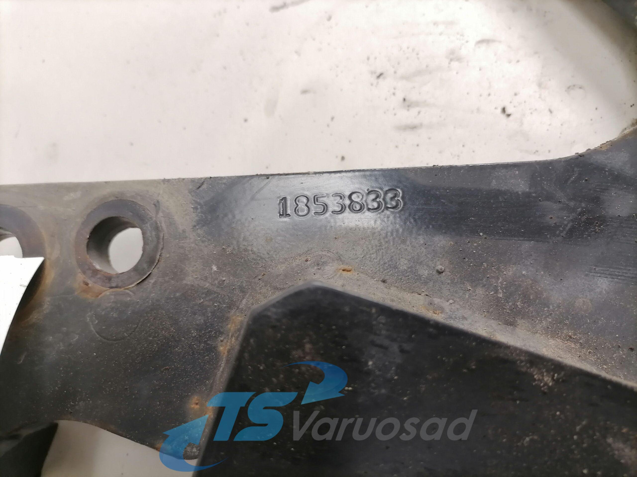 Scania Front bumper carrier 1853833 - Bumper voor Vrachtwagen: afbeelding 3 Scania Front bumper carrier 1853833 - Bumper voor Vrachtwagen: afbeelding 3