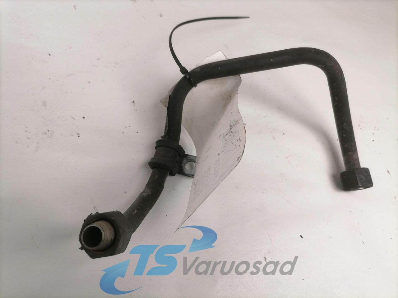 Scania Fuel pipe 1743986 - Brandstofsysteem voor Vrachtwagen: afbeelding 1 Scania Fuel pipe 1743986 - Brandstofsysteem voor Vrachtwagen: afbeelding 1