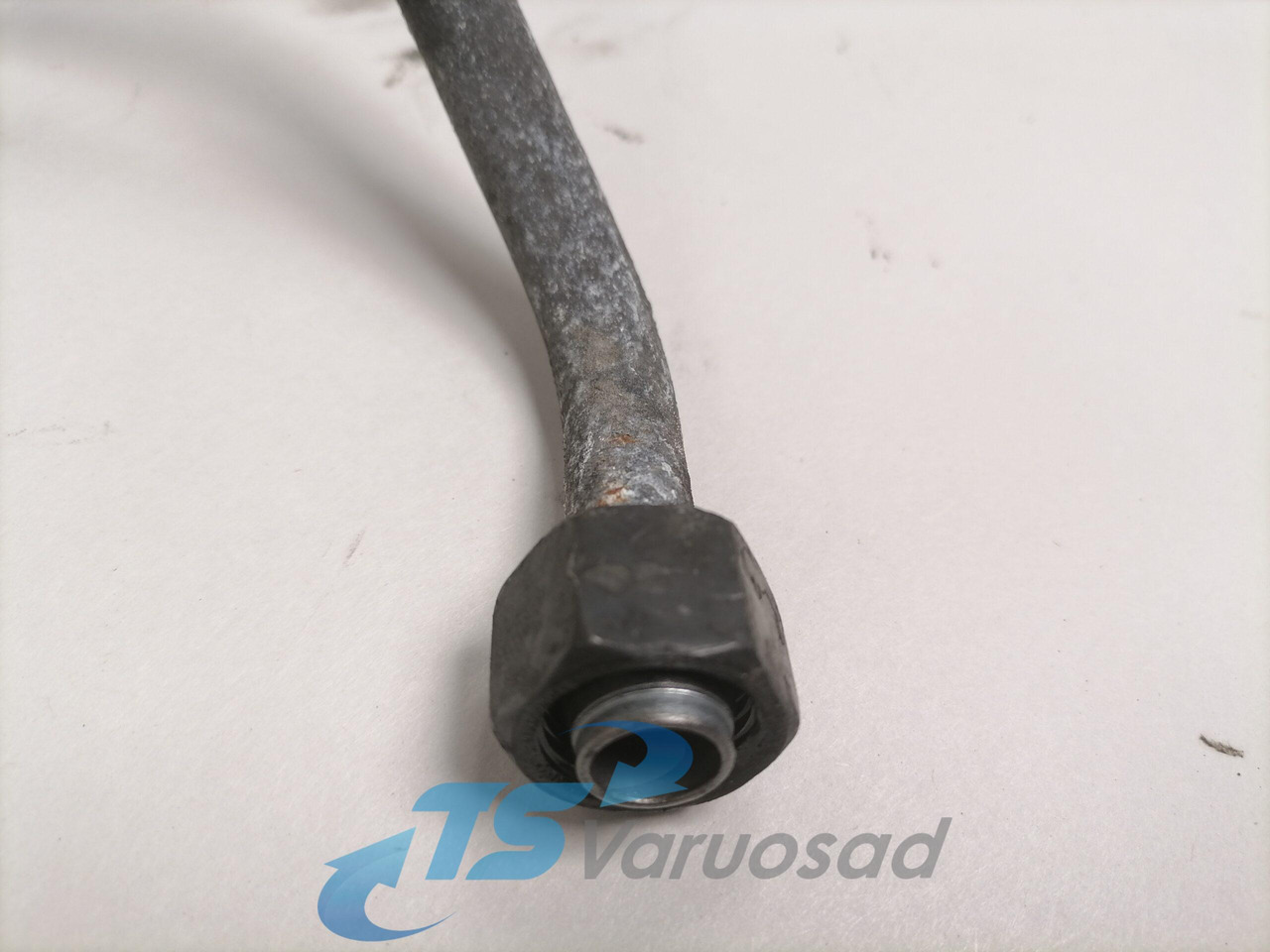 Scania Fuel pipe 1743986 - Brandstofsysteem voor Vrachtwagen: afbeelding 3 Scania Fuel pipe 1743986 - Brandstofsysteem voor Vrachtwagen: afbeelding 3