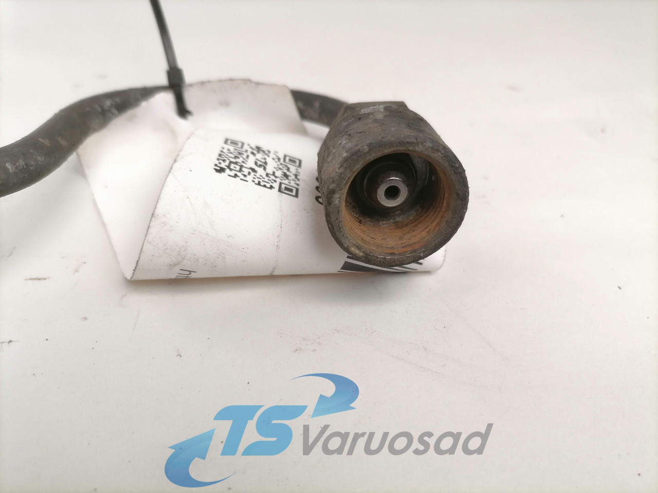 Scania Fuel pipe 1860539 - Brandstofsysteem voor Vrachtwagen: afbeelding 2 Scania Fuel pipe 1860539 - Brandstofsysteem voor Vrachtwagen: afbeelding 2