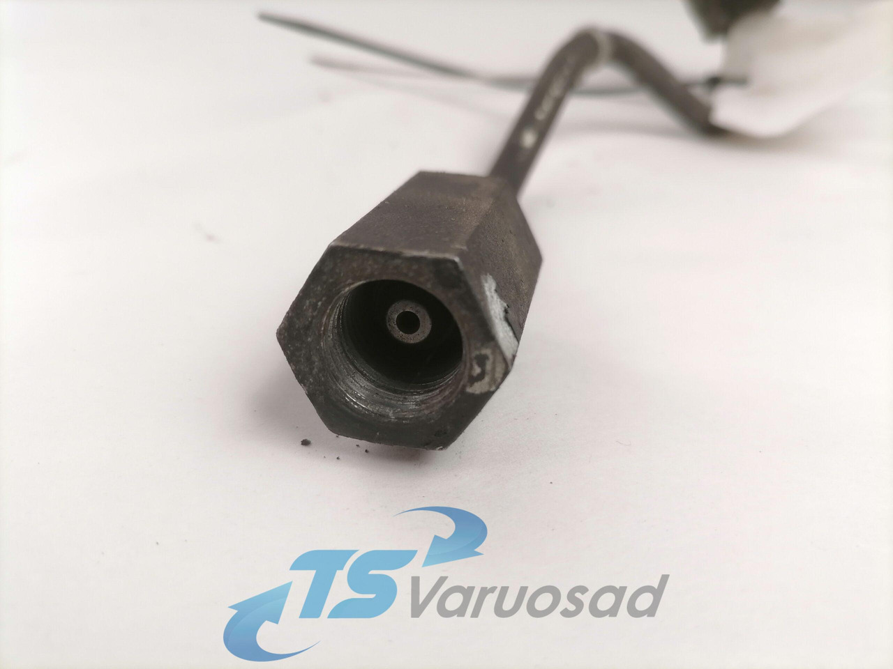 Scania Fuel pipe 1860539 - Brandstofsysteem voor Vrachtwagen: afbeelding 3 Scania Fuel pipe 1860539 - Brandstofsysteem voor Vrachtwagen: afbeelding 3