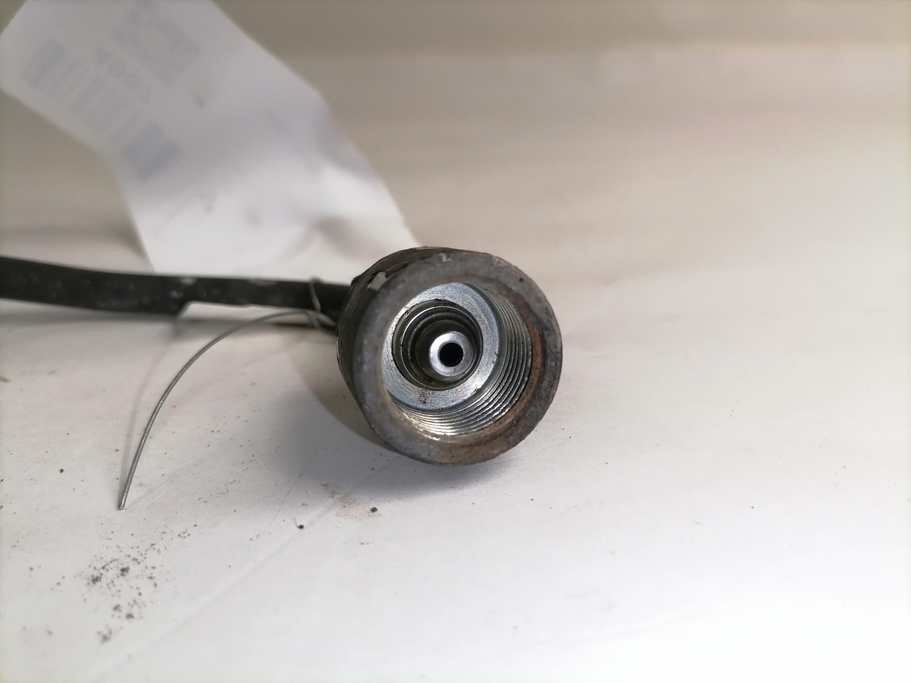 Scania Fuel pipe 1879503 - Brandstofsysteem voor Vrachtwagen: afbeelding 2 Scania Fuel pipe 1879503 - Brandstofsysteem voor Vrachtwagen: afbeelding 2