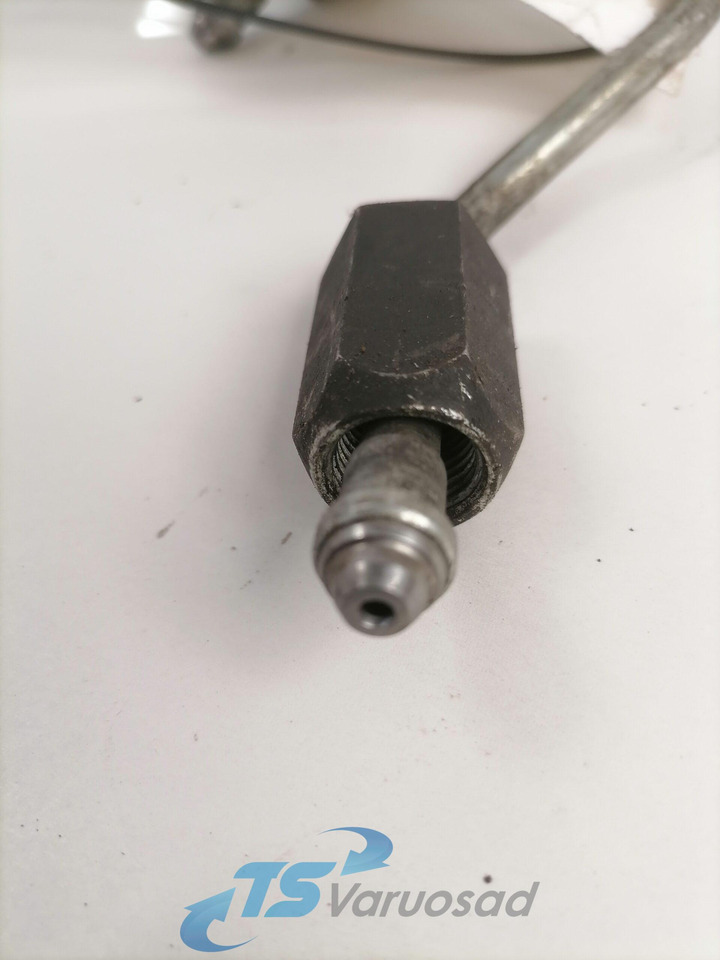 Scania Fuel pipe 2049355 - Brandstofsysteem voor Vrachtwagen: afbeelding 3 Scania Fuel pipe 2049355 - Brandstofsysteem voor Vrachtwagen: afbeelding 3