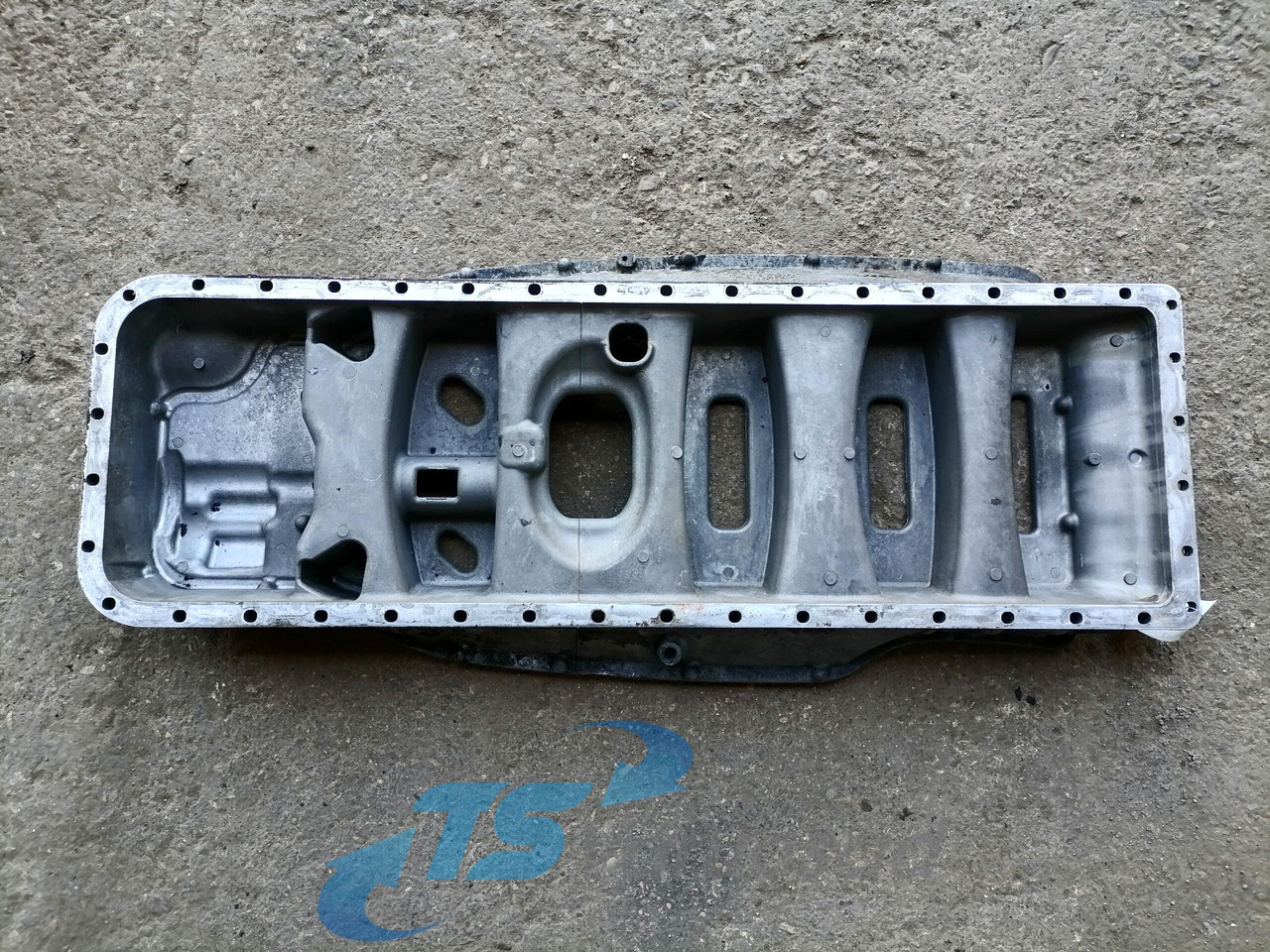 Scania Ladder frame 1762258 - Carterpan voor Vrachtwagen: afbeelding 4 Scania Ladder frame 1762258 - Carterpan voor Vrachtwagen: afbeelding 4