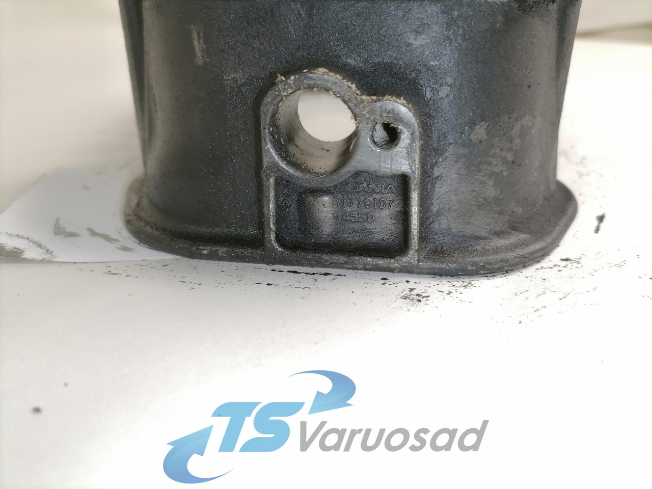 Scania Ladder frame 1779107 - Cilinderkop voor Vrachtwagen: afbeelding 3 Scania Ladder frame 1779107 - Cilinderkop voor Vrachtwagen: afbeelding 3