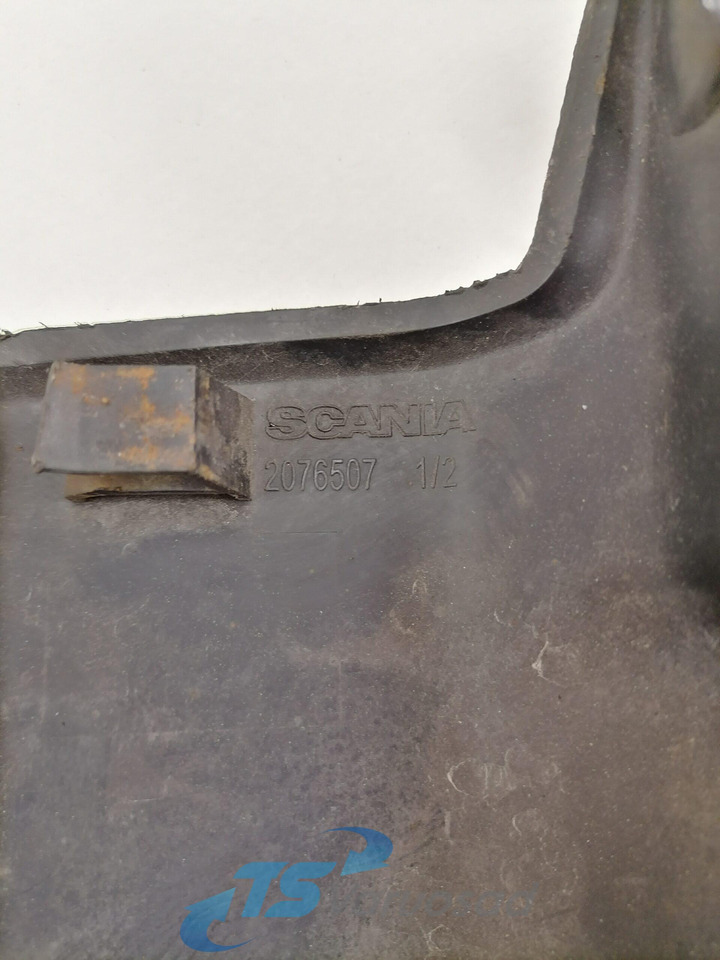 Scania Plastikdetail 2076507 - Aerokit/ Spoiler voor Vrachtwagen: afbeelding 3 Scania Plastikdetail 2076507 - Aerokit/ Spoiler voor Vrachtwagen: afbeelding 3