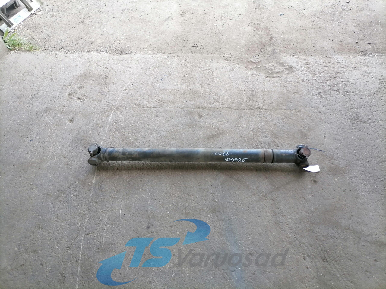 Scania Propeller shaft 1758600 - Cardanas voor Vrachtwagen: afbeelding 1 Scania Propeller shaft 1758600 - Cardanas voor Vrachtwagen: afbeelding 1