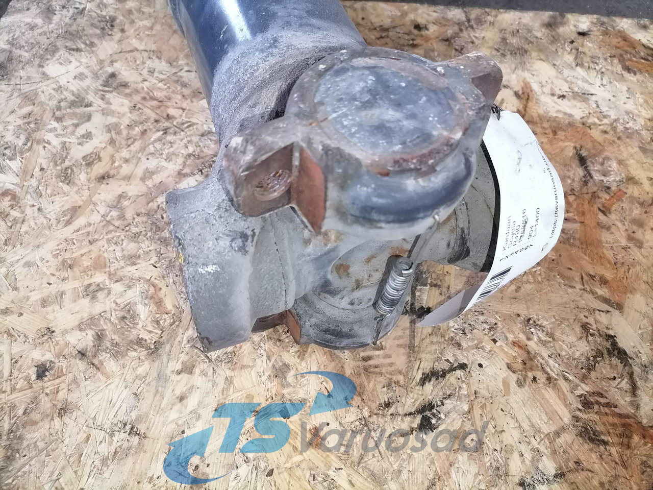 Scania Propeller shaft 1758616 - Cardanas voor Vrachtwagen: afbeelding 4 Scania Propeller shaft 1758616 - Cardanas voor Vrachtwagen: afbeelding 4