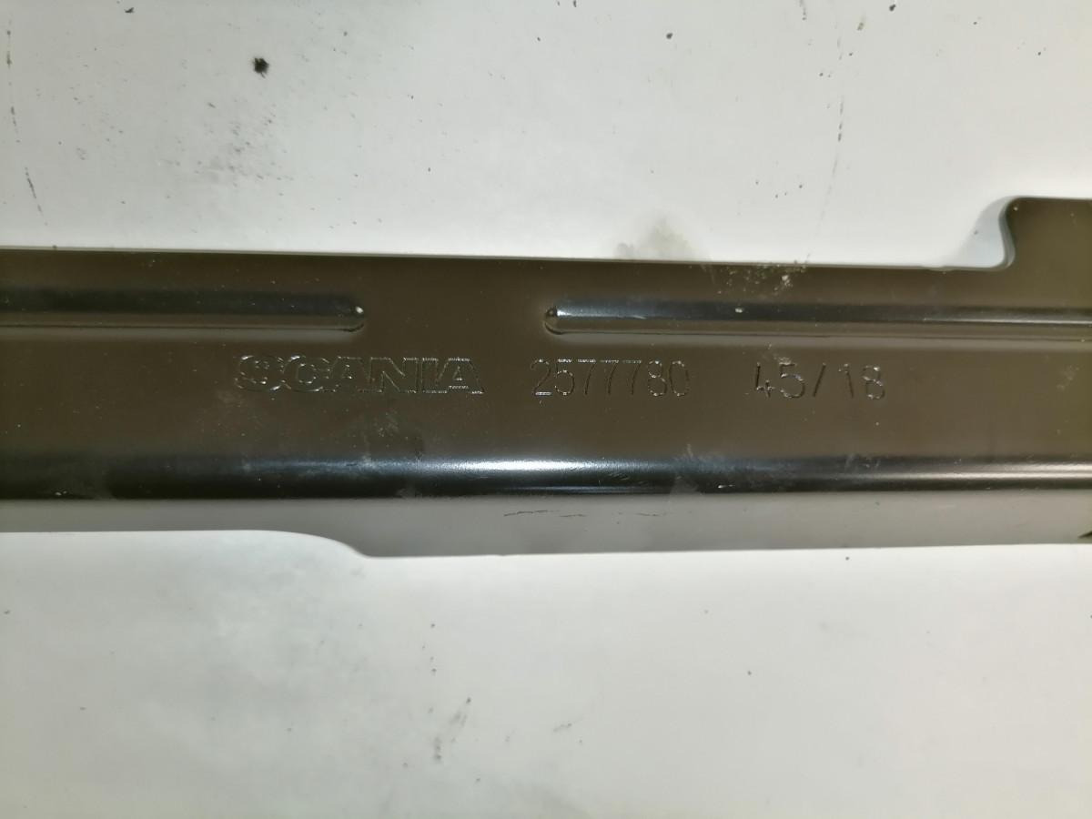 Scania Salongi kronstein 2577780 - Universeel onderdeel voor Vrachtwagen: afbeelding 4 Scania Salongi kronstein 2577780 - Universeel onderdeel voor Vrachtwagen: afbeelding 4