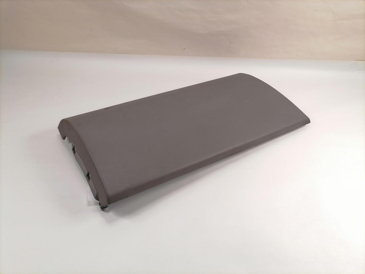 Scania Salongi plastik 2084231 - Universeel onderdeel voor Vrachtwagen: afbeelding 2 Scania Salongi plastik 2084231 - Universeel onderdeel voor Vrachtwagen: afbeelding 2