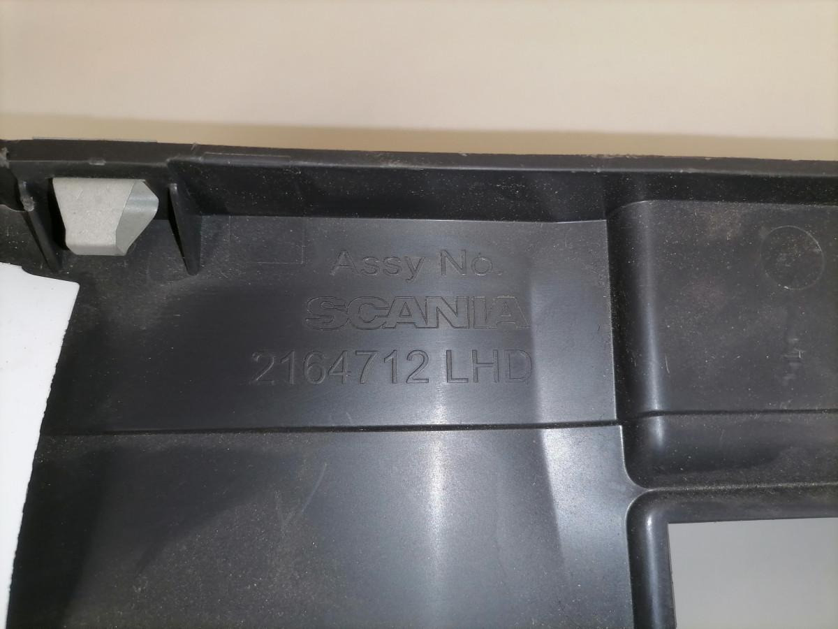Scania Salongi plastik 2164712 - Universeel onderdeel voor Vrachtwagen: afbeelding 4 Scania Salongi plastik 2164712 - Universeel onderdeel voor Vrachtwagen: afbeelding 4