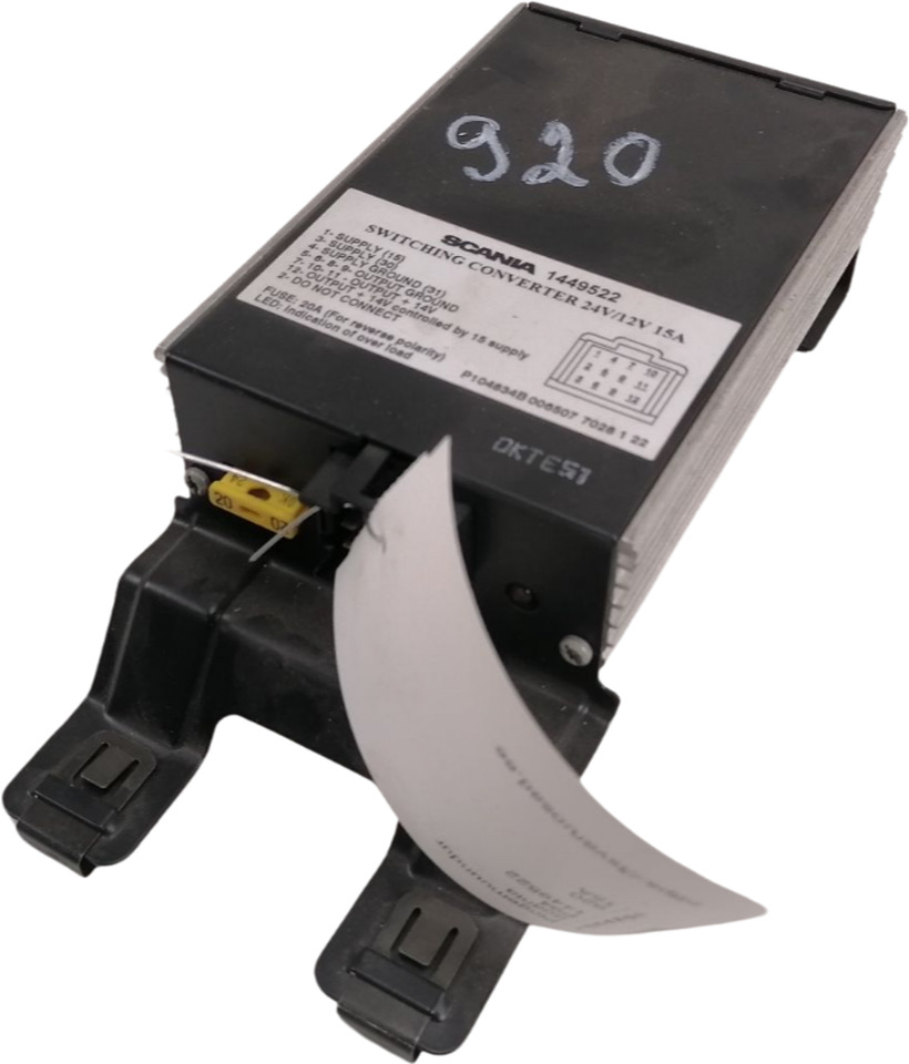 Scania Voltage converter 1449522 - Elektrisch systeem voor Vrachtwagen: afbeelding 1 Scania Voltage converter 1449522 - Elektrisch systeem voor Vrachtwagen: afbeelding 1