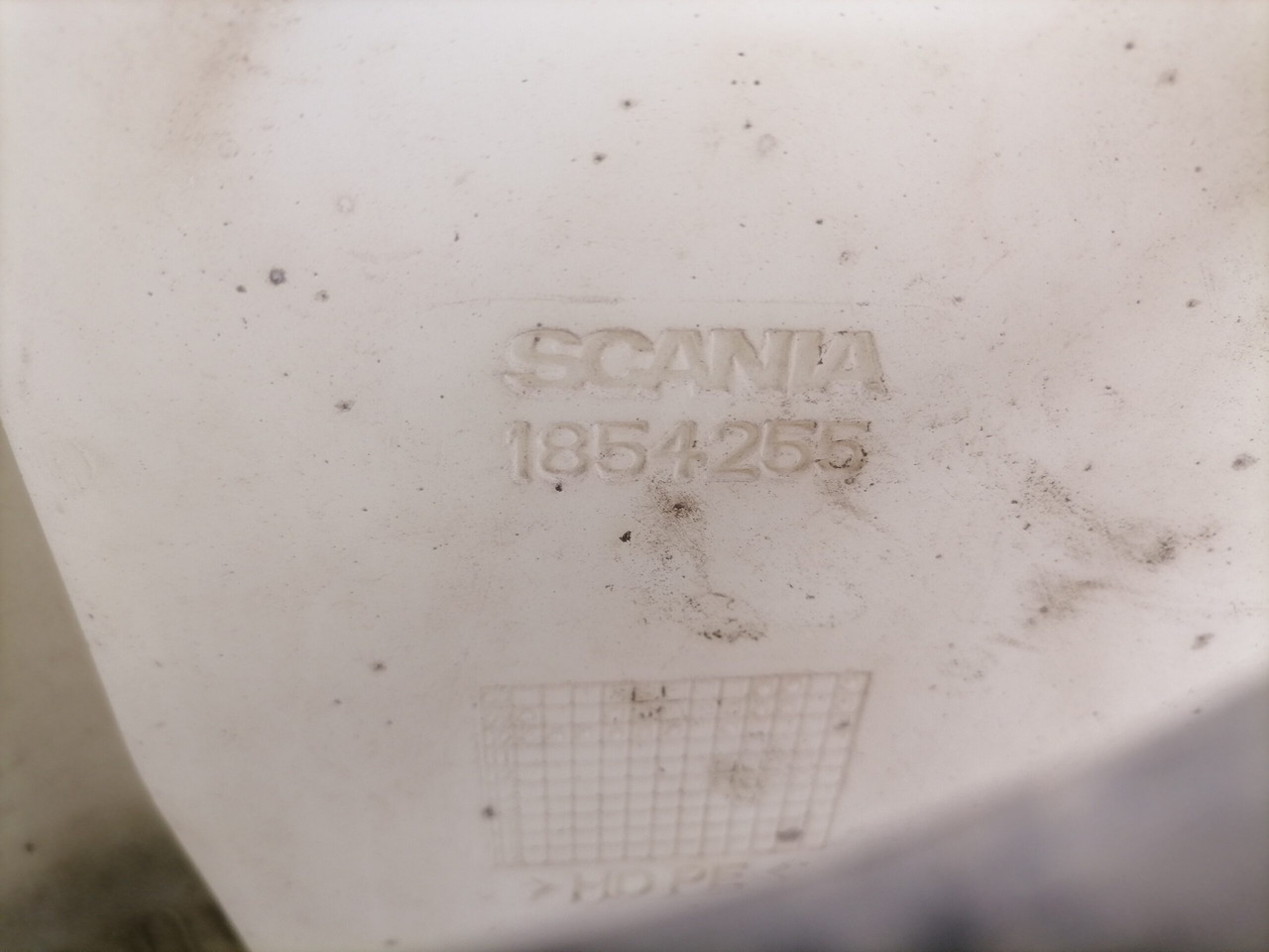 Scania Windscreen washer fluid tank 1854255 - Ruitenwisser voor Vrachtwagen: afbeelding 2 Scania Windscreen washer fluid tank 1854255 - Ruitenwisser voor Vrachtwagen: afbeelding 2