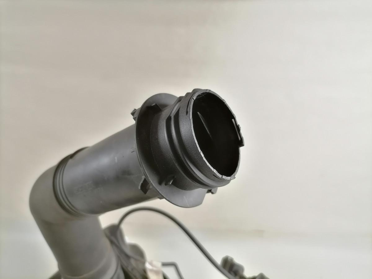 Scania Windscreen washer fluid tank 2707037 - Ruitenwisser voor Vrachtwagen: afbeelding 3 Scania Windscreen washer fluid tank 2707037 - Ruitenwisser voor Vrachtwagen: afbeelding 3