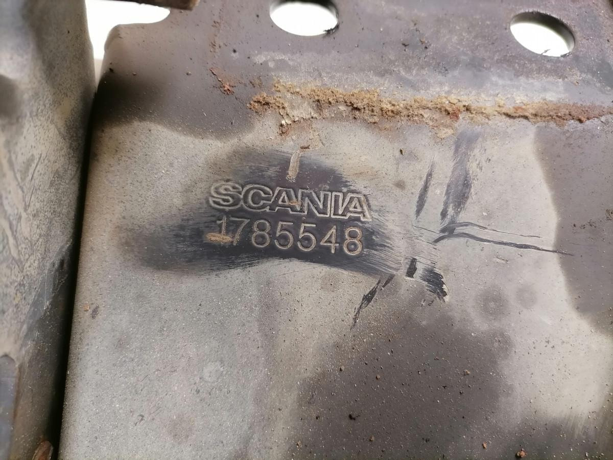 Scania lower grille carrier hinge 1785548 - Rooster voor Vrachtwagen: afbeelding 5 Scania lower grille carrier hinge 1785548 - Rooster voor Vrachtwagen: afbeelding 5