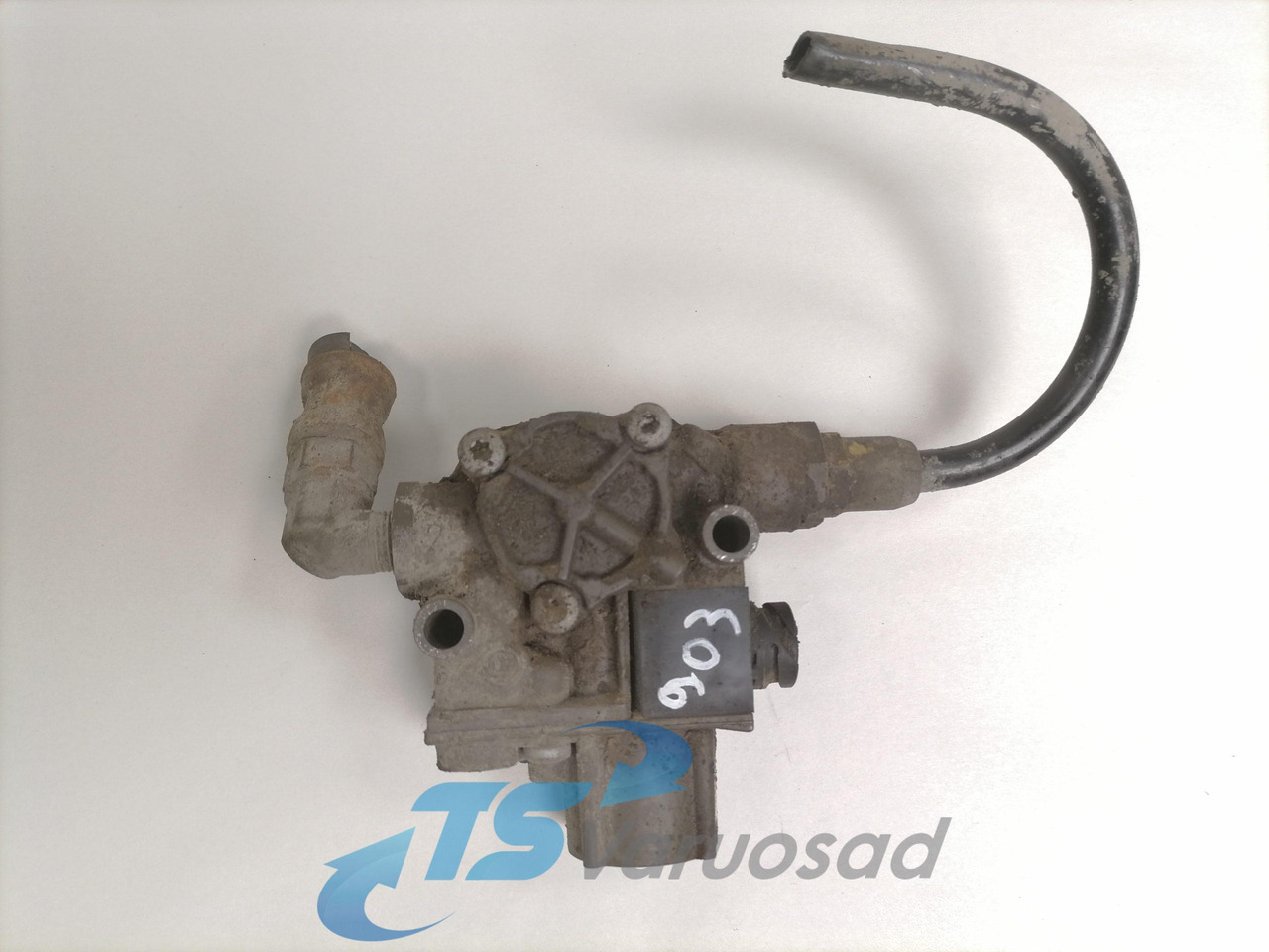Volvo ABS brake valve 20516342 - Remventiel voor Vrachtwagen: afbeelding 1 Volvo ABS brake valve 20516342 - Remventiel voor Vrachtwagen: afbeelding 1