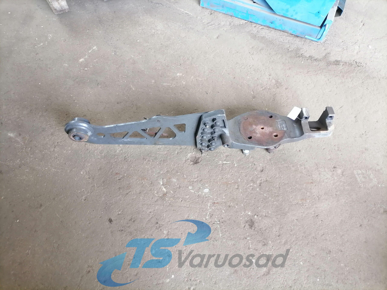 Volvo Air spring bracket 22119742 - Luchtvering voor Vrachtwagen: afbeelding 1 Volvo Air spring bracket 22119742 - Luchtvering voor Vrachtwagen: afbeelding 1