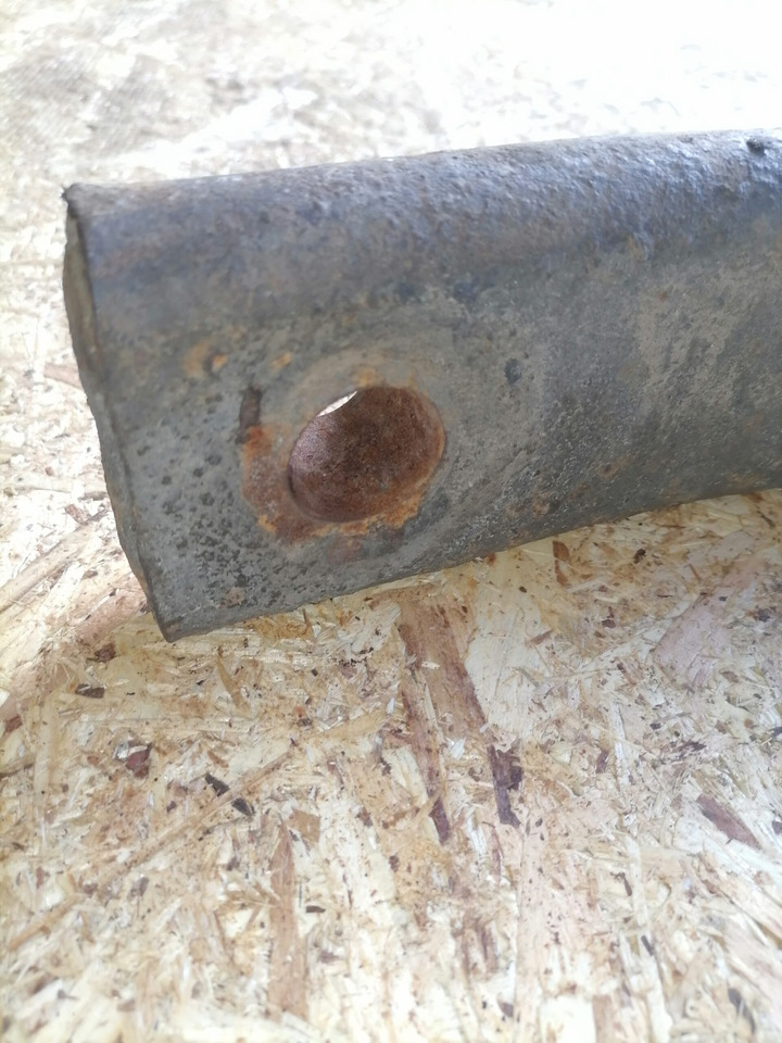 Volvo Anti-roll bar 20443075 - Stabilisatorstang voor Vrachtwagen: afbeelding 4 Volvo Anti-roll bar 20443075 - Stabilisatorstang voor Vrachtwagen: afbeelding 4