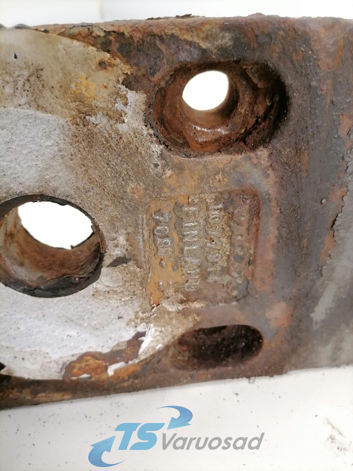 Volvo Bracket 1077914 - Ophanging voor Vrachtwagen: afbeelding 2 Volvo Bracket 1077914 - Ophanging voor Vrachtwagen: afbeelding 2