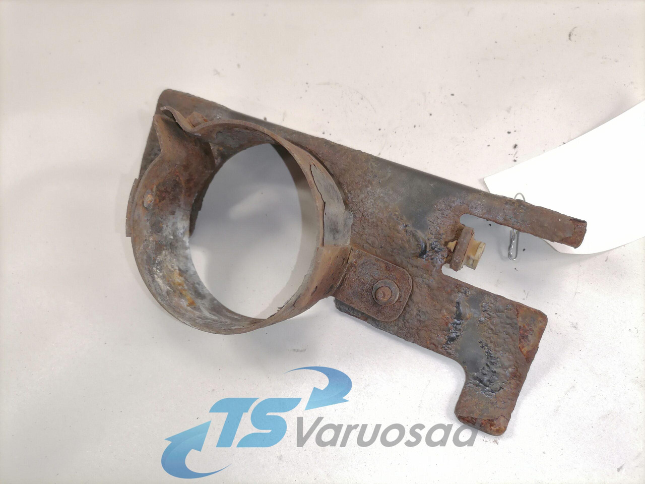 Volvo Bracket 84033492 - Frame/ Chassis voor Vrachtwagen: afbeelding 2 Volvo Bracket 84033492 - Frame/ Chassis voor Vrachtwagen: afbeelding 2