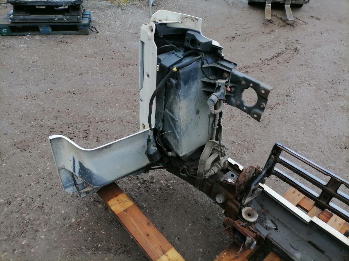 Volvo Bumper 20467442 - Bumper voor Vrachtwagen: afbeelding 3 Volvo Bumper 20467442 - Bumper voor Vrachtwagen: afbeelding 3