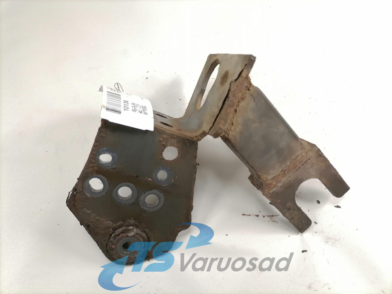Volvo Bumper bracket 20499243 - Bumper voor Vrachtwagen: afbeelding 2 Volvo Bumper bracket 20499243 - Bumper voor Vrachtwagen: afbeelding 2