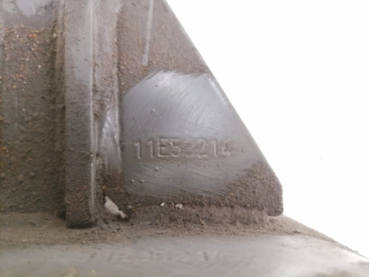 Volvo Bumper bracket 82928883 - Bumper voor Vrachtwagen: afbeelding 5 Volvo Bumper bracket 82928883 - Bumper voor Vrachtwagen: afbeelding 5