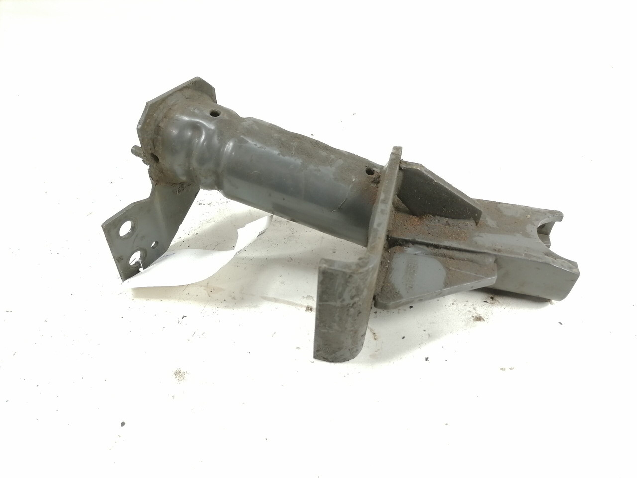 Volvo Bumper bracket 82928883 - Bumper voor Vrachtwagen: afbeelding 2 Volvo Bumper bracket 82928883 - Bumper voor Vrachtwagen: afbeelding 2