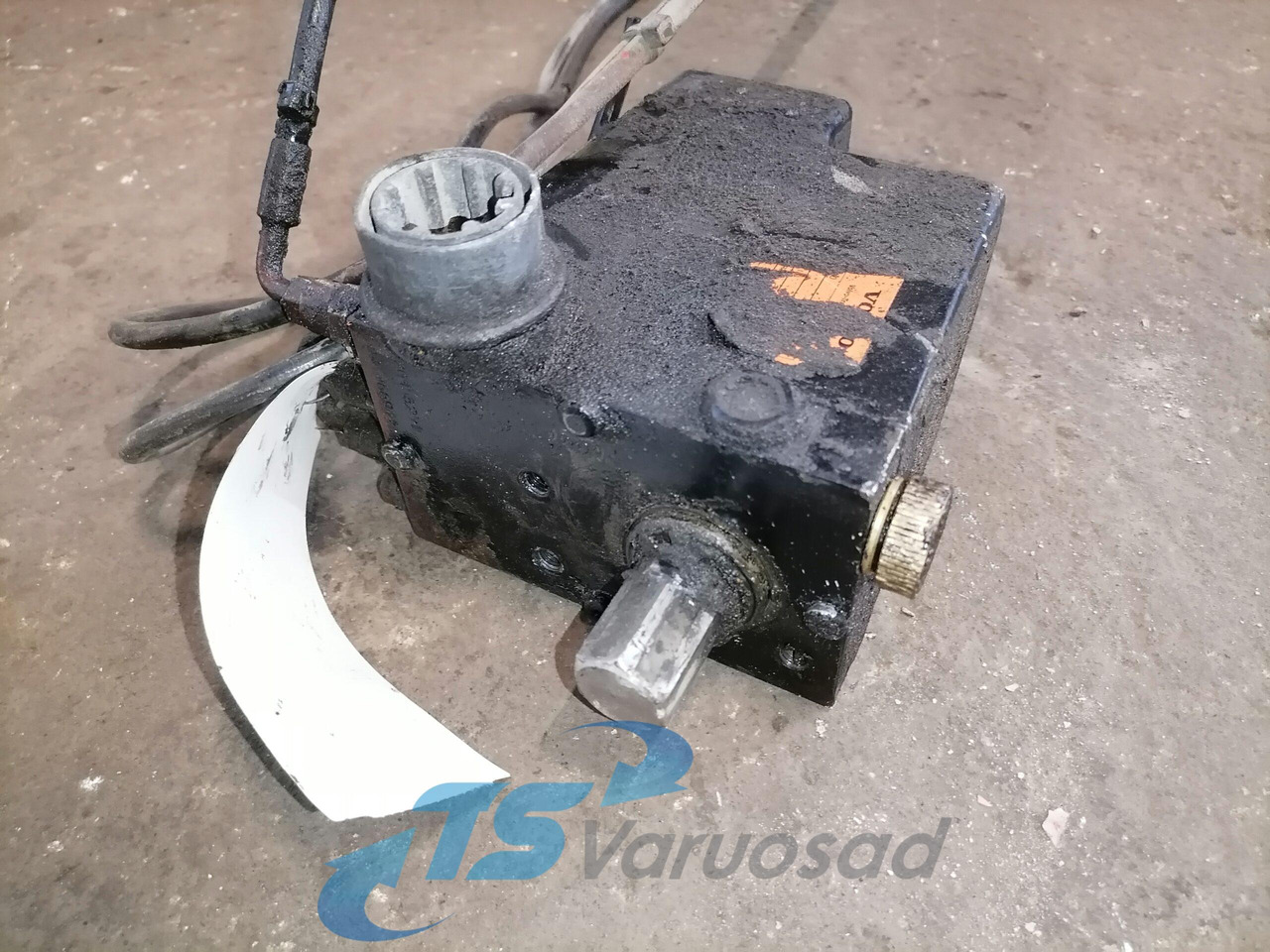 Volvo Cab tilting pump 20455262 - Cabinevering voor Vrachtwagen: afbeelding 3 Volvo Cab tilting pump 20455262 - Cabinevering voor Vrachtwagen: afbeelding 3