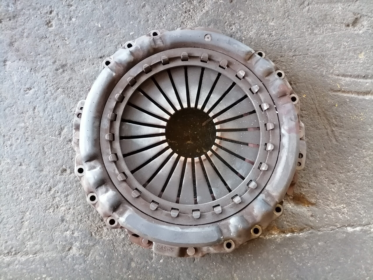 Volvo Clutch cover 20806454 - Koppeling en onderdelen voor Vrachtwagen: afbeelding 3 Volvo Clutch cover 20806454 - Koppeling en onderdelen voor Vrachtwagen: afbeelding 3