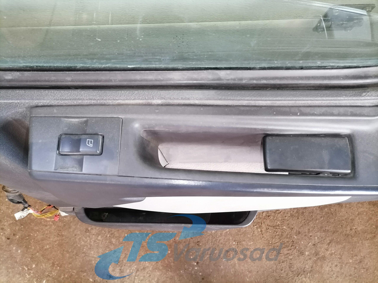 Deur en onderdelen voor Vrachtwagen Volvo Door 85112764: afbeelding 9