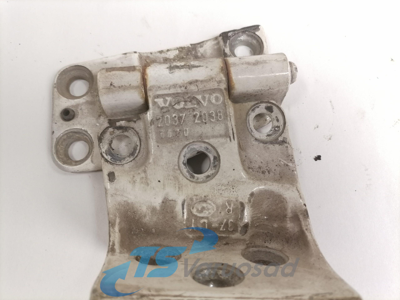 Volvo Door hinge 20372038 - Deur en onderdelen voor Vrachtwagen: afbeelding 2 Volvo Door hinge 20372038 - Deur en onderdelen voor Vrachtwagen: afbeelding 2