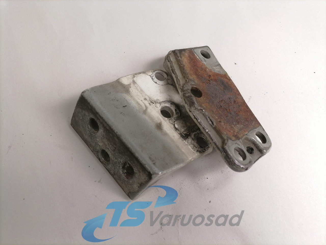 Volvo Door hinge 20372038 - Deur en onderdelen voor Vrachtwagen: afbeelding 4 Volvo Door hinge 20372038 - Deur en onderdelen voor Vrachtwagen: afbeelding 4