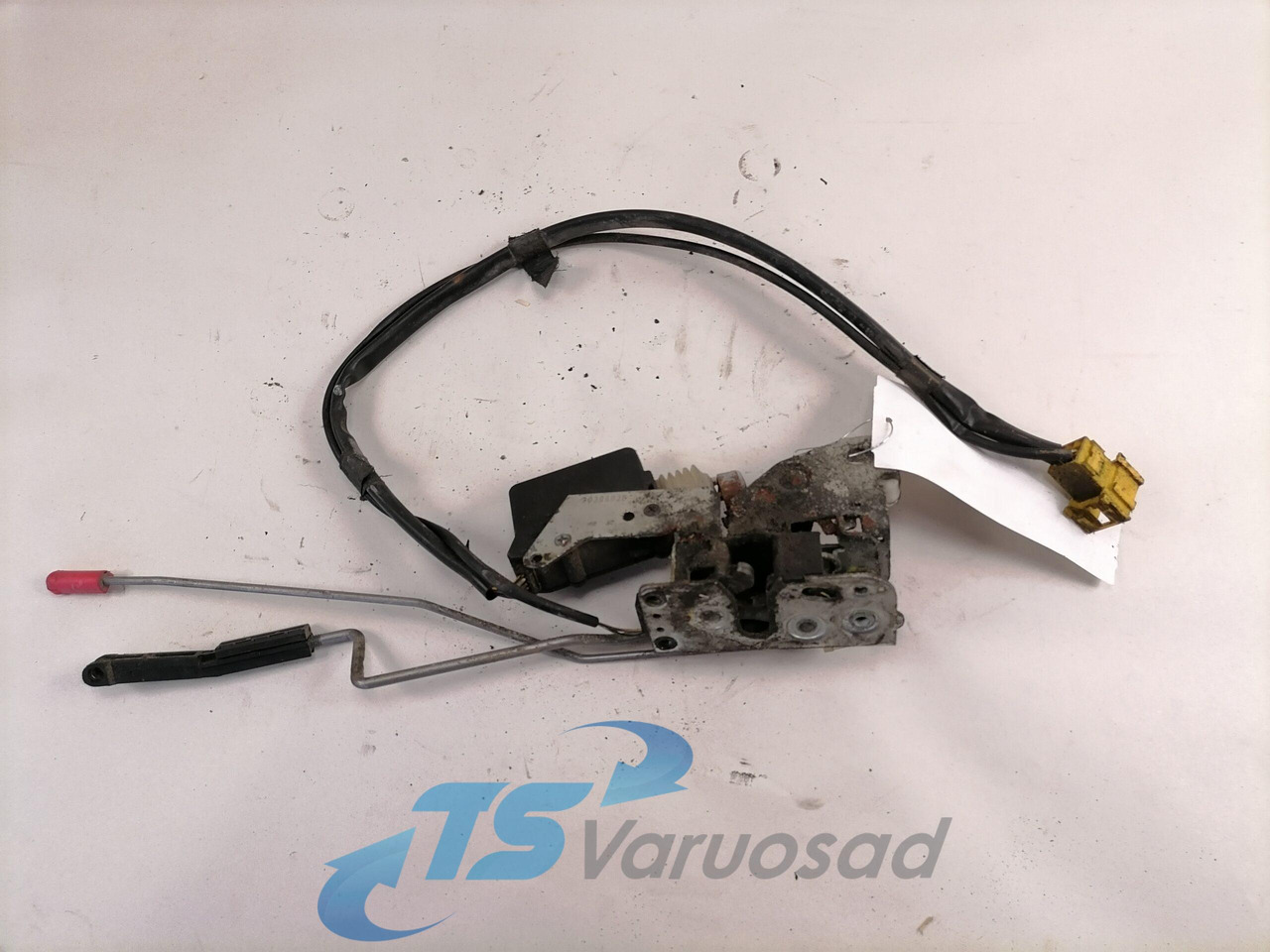 Volvo Door lock 20588326 - Deur en onderdelen voor Vrachtwagen: afbeelding 2 Volvo Door lock 20588326 - Deur en onderdelen voor Vrachtwagen: afbeelding 2