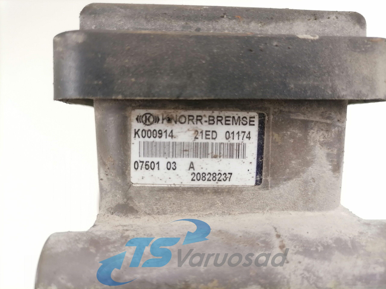 Volvo EBS brake valve 20828237 - Remventiel voor Vrachtwagen: afbeelding 2 Volvo EBS brake valve 20828237 - Remventiel voor Vrachtwagen: afbeelding 2