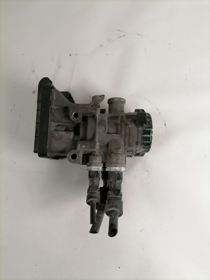 Volvo EBS brake valve 22225550 - Remventiel voor Vrachtwagen: afbeelding 3 Volvo EBS brake valve 22225550 - Remventiel voor Vrachtwagen: afbeelding 3