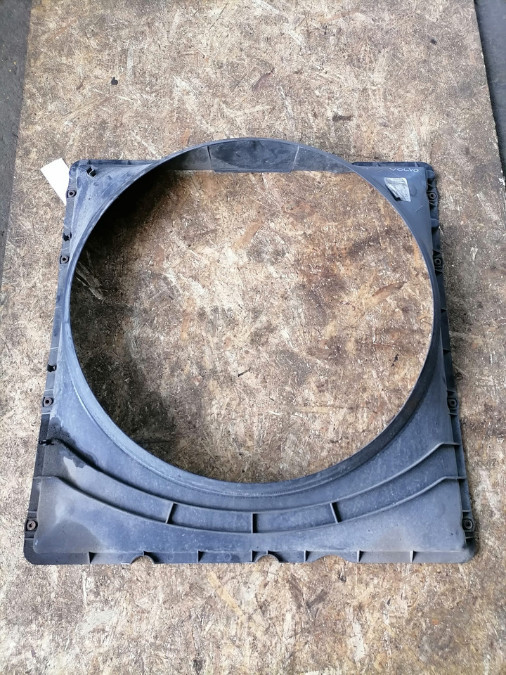 Volvo Fan shroud 20502964 - Radiateur voor Vrachtwagen: afbeelding 2 Volvo Fan shroud 20502964 - Radiateur voor Vrachtwagen: afbeelding 2