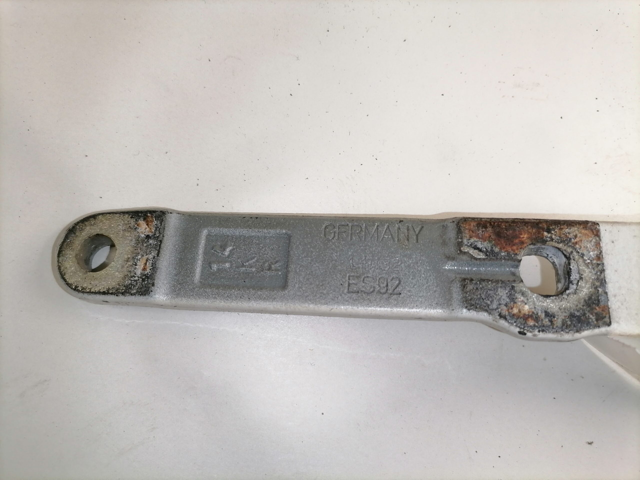 Volvo Iluvõre kandurhing 82320177 - Rooster voor Vrachtwagen: afbeelding 3 Volvo Iluvõre kandurhing 82320177 - Rooster voor Vrachtwagen: afbeelding 3