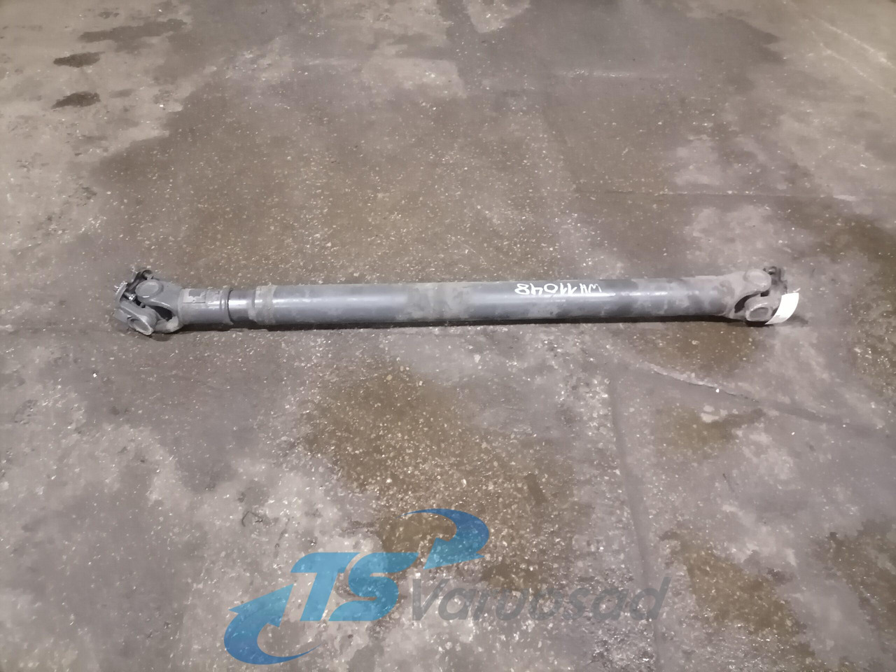 Volvo Propeller shaft 1067765 - Cardanas voor Vrachtwagen: afbeelding 1 Volvo Propeller shaft 1067765 - Cardanas voor Vrachtwagen: afbeelding 1