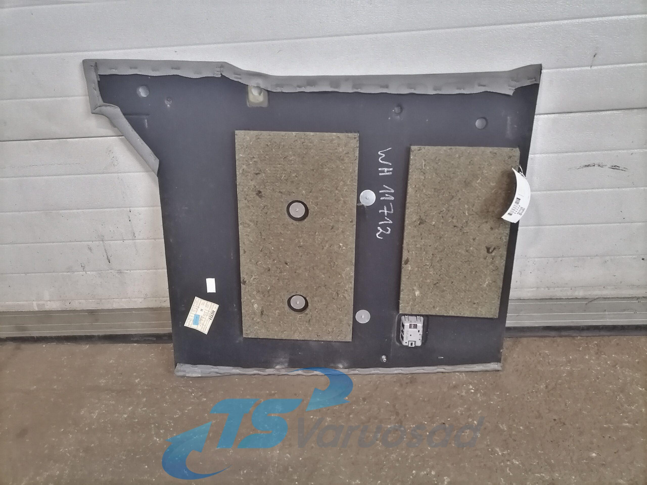 Volvo Salongi polster 20453827 - Universeel onderdeel voor Vrachtwagen: afbeelding 4 Volvo Salongi polster 20453827 - Universeel onderdeel voor Vrachtwagen: afbeelding 4