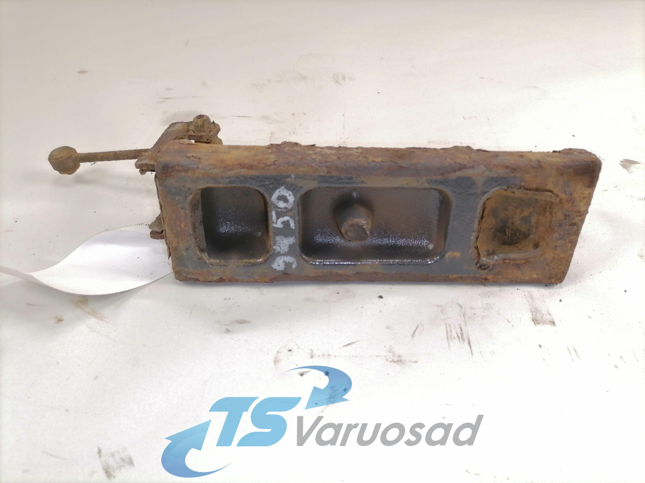 Volvo Spring plate 82053920 - Ophanging voor Vrachtwagen: afbeelding 2 Volvo Spring plate 82053920 - Ophanging voor Vrachtwagen: afbeelding 2