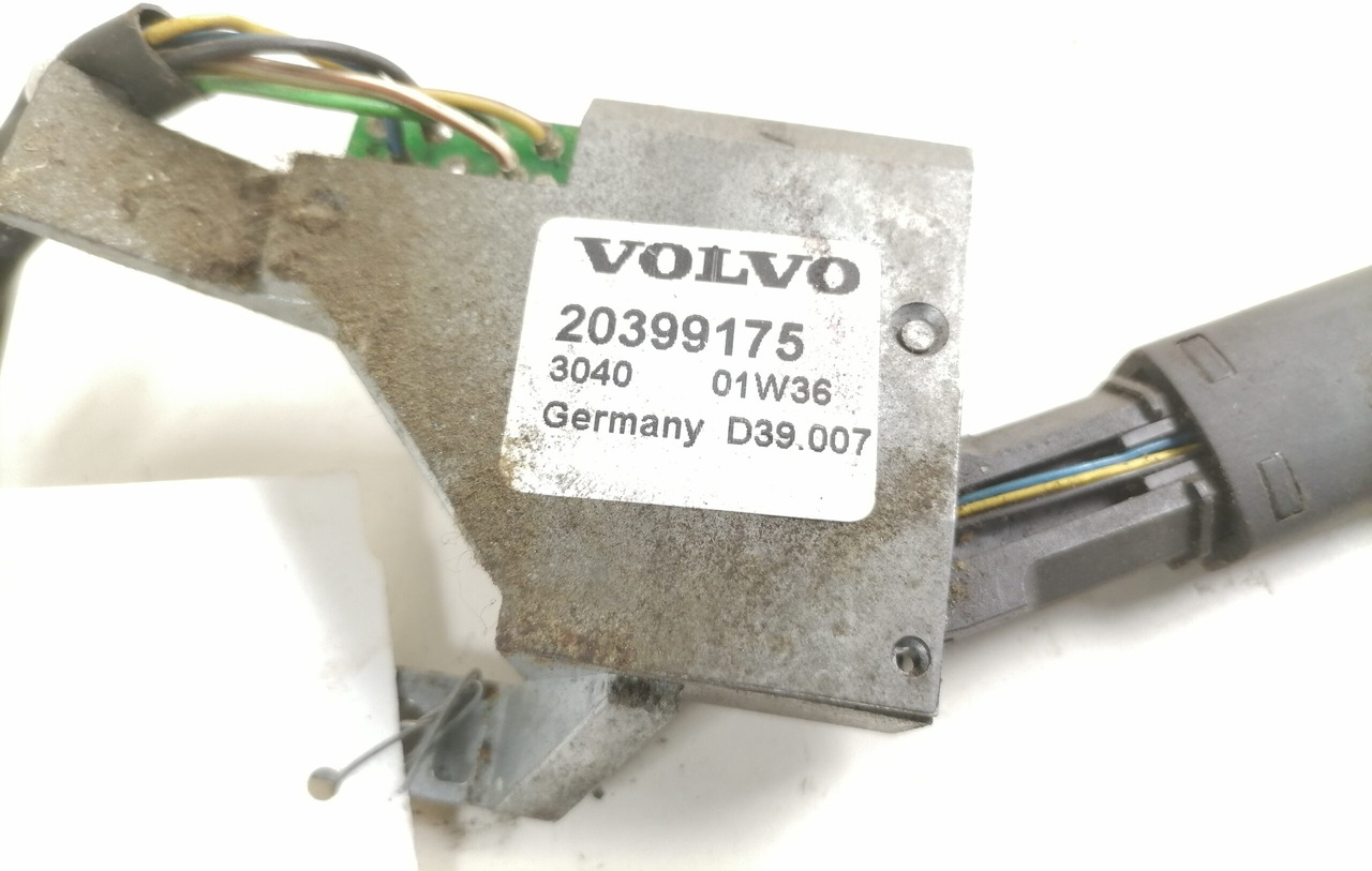 Volvo Switch, exhaust brake 20399175 - Elektrisch systeem voor Vrachtwagen: afbeelding 2 Volvo Switch, exhaust brake 20399175 - Elektrisch systeem voor Vrachtwagen: afbeelding 2