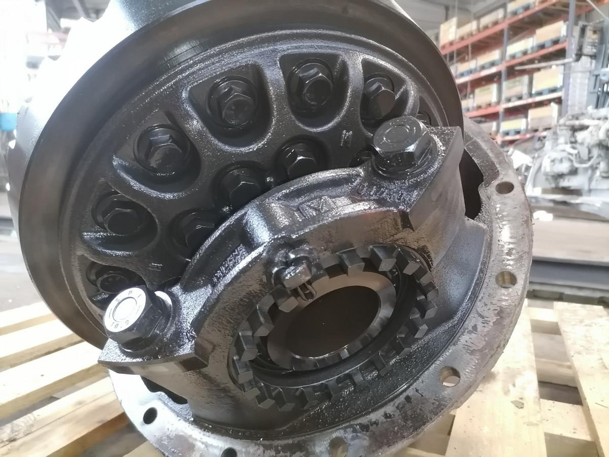 Volvo Volvo reduktor RSS1332A 4,5 20729738 - Eindaandrijving voor Vrachtwagen: afbeelding 4 Volvo Volvo reduktor RSS1332A 4,5 20729738 - Eindaandrijving voor Vrachtwagen: afbeelding 4