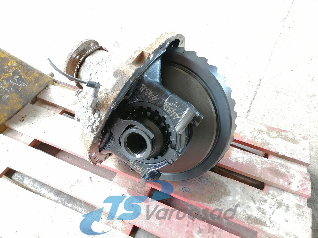 Volvo Volvo reduktor RSS1344C 4,11 RSS1344C - Eindaandrijving voor Vrachtwagen: afbeelding 1 Volvo Volvo reduktor RSS1344C 4,11 RSS1344C - Eindaandrijving voor Vrachtwagen: afbeelding 1